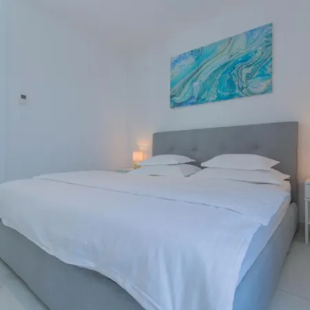 Allegra Luxury Apartment Pisak